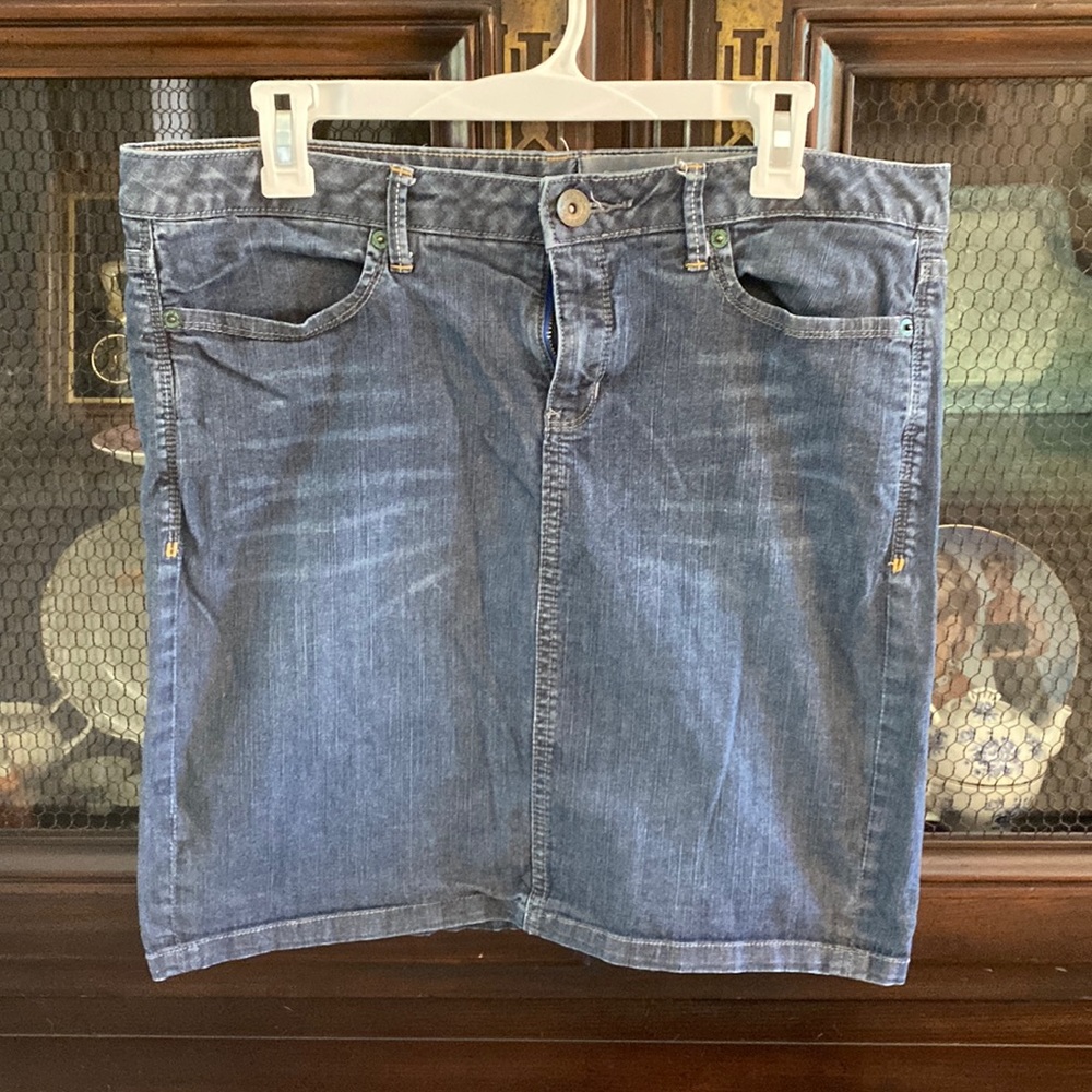 Converse jean skirt size 12 great condition